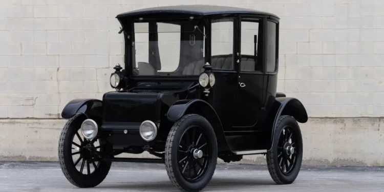У США електрокар 1917 року продали за ціною чотирьох Tesla (ФОТО)