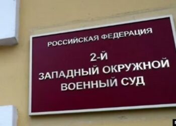 У росії засудили двох українських пілотів – мовляв, вони хотіли скинути «брудну бомбу», якої у України насправді немає