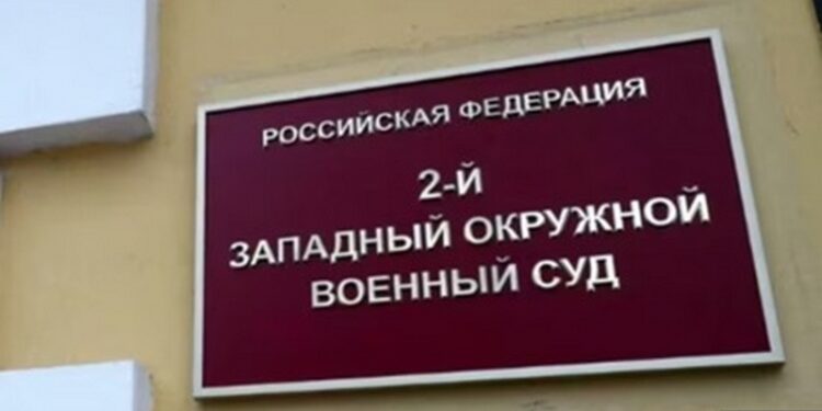 У росії засудили двох українських пілотів – мовляв, вони хотіли скинути «брудну бомбу», якої у України насправді немає