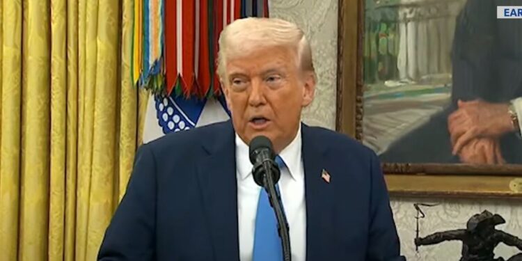 Трамп раптом дізнався, що Україну атакують іранські дрони. З якої нагоди це “раптом”