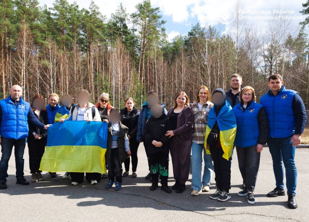 Україні вдалося повернути з окупації 5 підлітків (ФОТО) 13