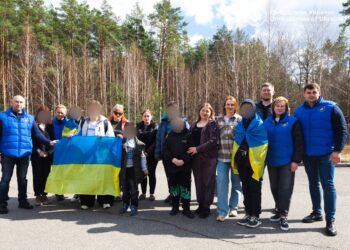 Україні вдалося повернути з окупації 5 підлітків (ФОТО)