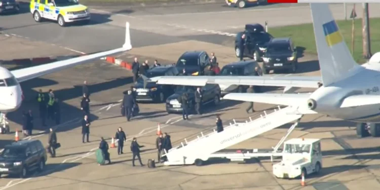 Зеленський вже в Лондоні – завтра саміт Україна-Європа (ВІДЕО)