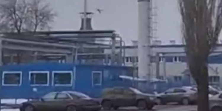У Саратовській області дрони атакували вузол магістральних газопроводів (ВІДЕО)