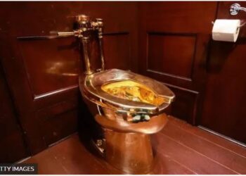 У Британії судять викрадачів золотого унітазу з палацу Черчилля