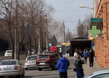 Ворог вдарив балістикою по житловій забудові Кривого Рогу – на зараз 5 поранених (ВІДЕО)