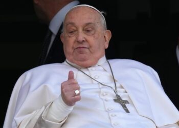 Папа Римський вперше з’явився на публіці після госпіталізації