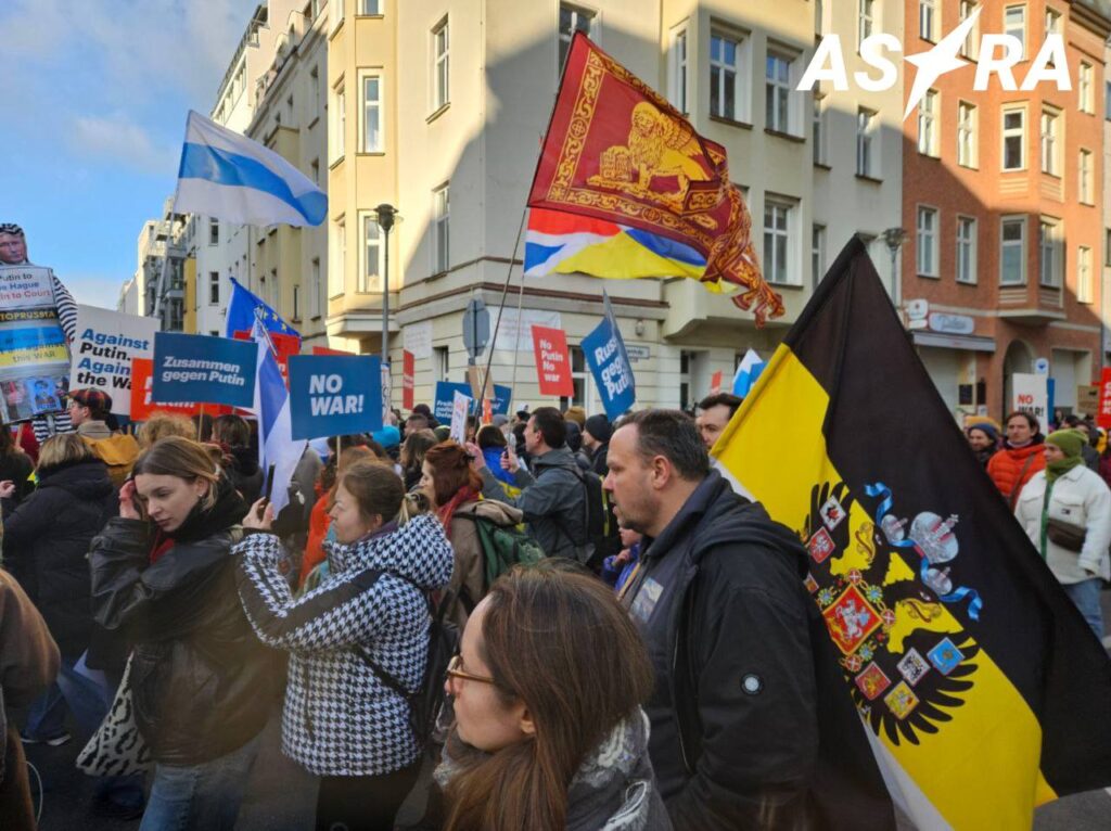 У Берліні сьогодні пройшов марш росопозиції проти Путіна (ФОТО) 2