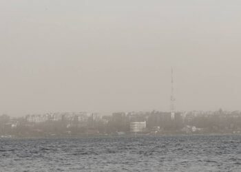 Миколаїв накрила пилова буря (ФОТО)