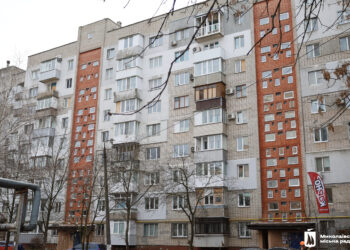 За фінансової підтримки Данії в Корабельному районі Миколаєва відновлюють пошкоджені ворожими обстрілами будинки (ФОТО)