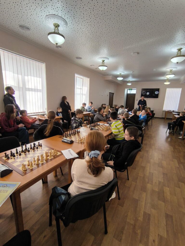 «Миколаївська весна 2025» - відбувся традиційний дитячий шаховий фестиваль (ФОТО) 7 «Миколаївська весна 2025» - відбувся традиційний дитячий шаховий фестиваль (ФОТО) 6