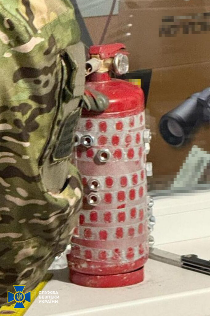 У Харкові ФСБшниця підмішала отруту у ліки і їжу військового і готувала теракти (ФОТО) 5 У Харкові ФСБшниця підмішала отруту у ліки і їжу військового і готувала теракти (ФОТО) 4