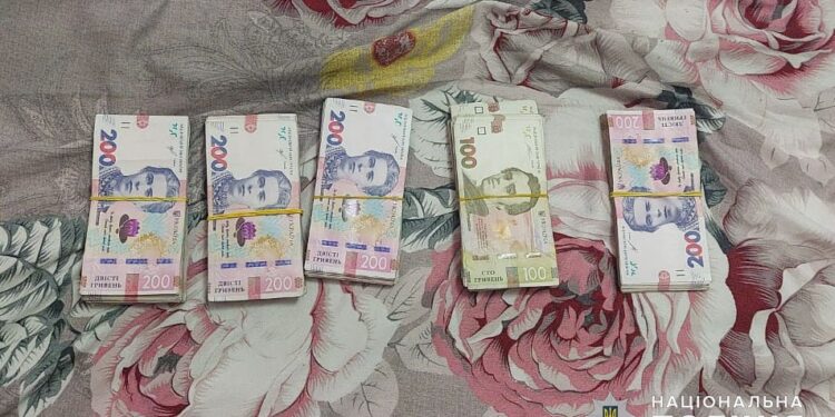 У Миколаєві затримали кримінальника за вибивання неіснуючих боргів (ФОТО)