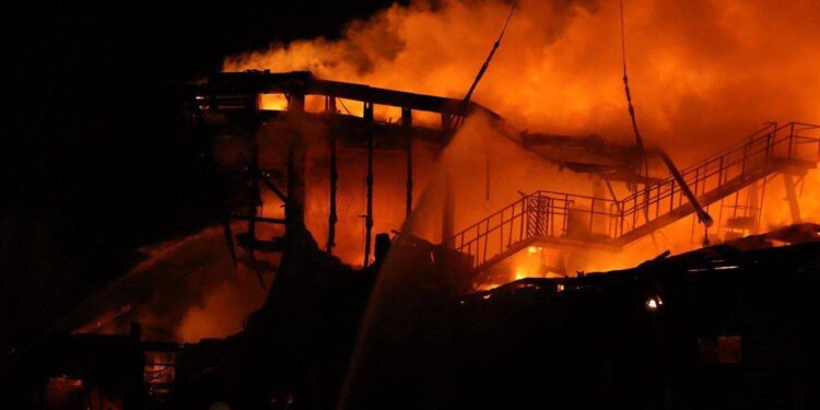 У Дніпрі внаслідок російської атаки 4 загиблих, 21 поранений (ФОТО)