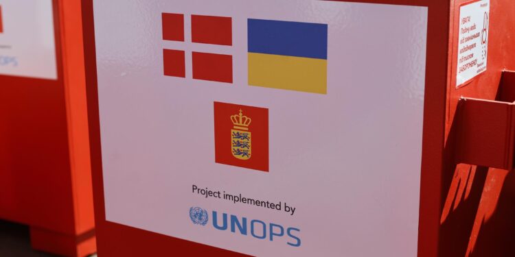 Миколаївські лісівники, нацпарки та пожежні підрозділи завдяки Данії отримали насосні станції для гасіння пожеж (ФОТО)