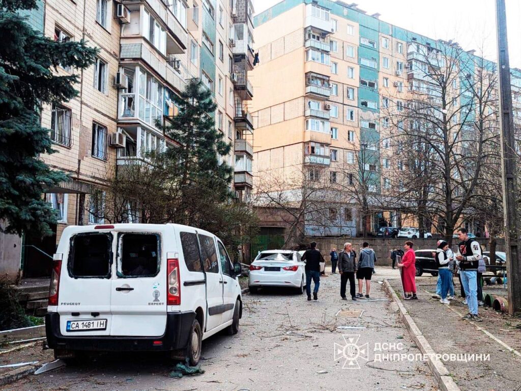 У Кривому Розі після ракетної атаки вже 7 постраждалих (ФОТО) 13