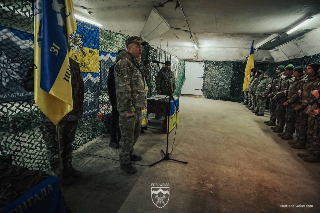 Перші військовослужбовці за контрактом «18-24» склали присягу (ФОТО) 17 Перші військовослужбовці за контрактом «18-24» склали присягу (ФОТО) 16