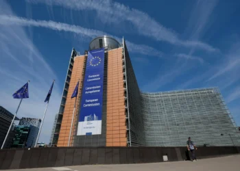 У ЄС погодили санкційний список проти росіян – Угорщина відбила 3 прізвища. Хотіла 8
