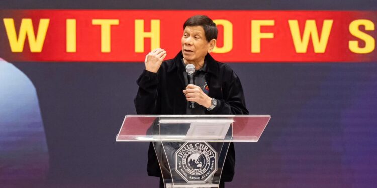 За ордером МКС арештували експрезидента Філіппін Дутерте. Чому на ньому це спрацювало