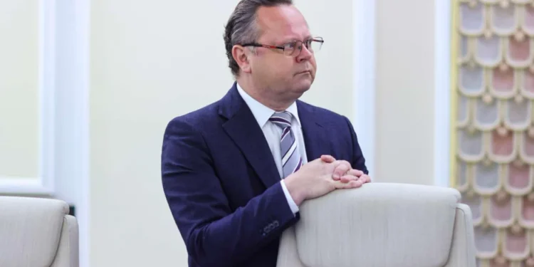 Чесна людина. У Польщі заступник очільника МЗС зізнався в алкоголізмі. І що тепер?