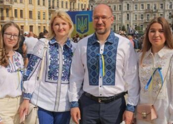 Шмигалю повезло з дружиною – заробила за рік у 8 разів більше за нього