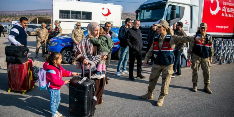 До Сирії після повалення Асада повернулося вже більше мільйона сирійців