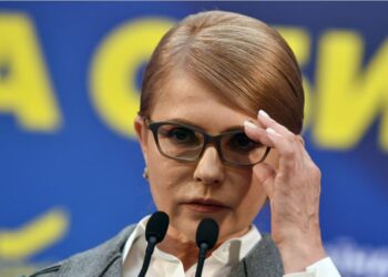 США за спиною Зеленського ведуть перемовини з Тимошенко й Порошенко