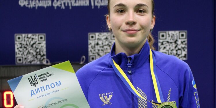 Чемпіонат України U-23 з фехтування на шаблях: Вікторія Коротченко з Миколаєва – з «золотом», її земляк В’ячеслав Дзюба – з «бронзою» (ФОТО)