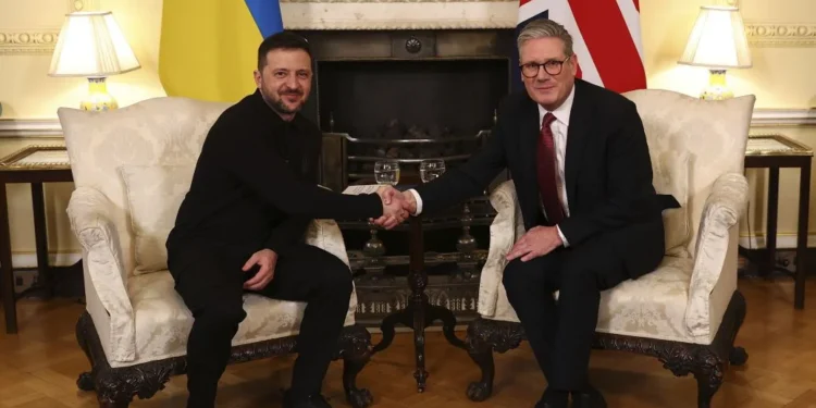 Зеленський і Стармер підписали угоду про £2,6 млрд позики на 30 років – для посилення оборони (ВІДЕО)