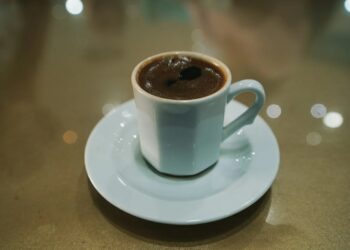 Держслужбовців італійського міста позбавили кави, щоб вони краще працювали