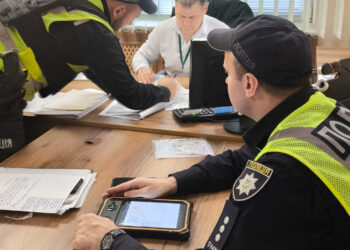 Мешканка Миколаєва, яка зараз за кордоном, не змогла оновити інформацію по своєму посвідченню водія онлайн – в чому причина?
