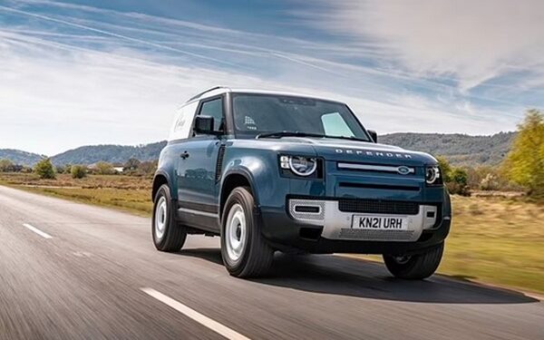 Британська компанія Jaguar Land Rover призупиняє поставки всіх автомобілів до США через мита Трампа