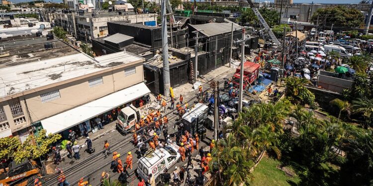 У Домінікані обвалився дах нічного клубу, понад 60 загиблих – разом з губернатором (ВІДЕО)