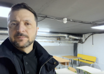 «Потрібне політичне рішення, щоб ППО працювала, – у Дніпрі, Кривому, Нікополі, Харкові, Сумах, Чернігові, Миколаєві, Одесі та інших наших містах і громадах» – Зеленський (ВІДЕО)