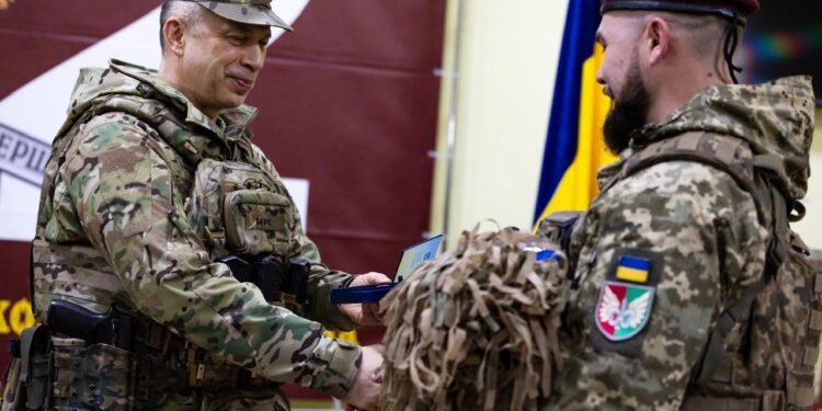 Історії захисників з Миколаївщини. Завдяки його екіпажу близько 40 бійців КНДР не дісталися до українських позицій (ФОТО)