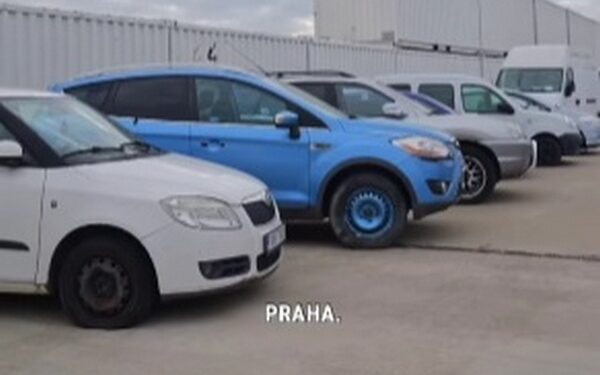 Прага передає для ЗСУ покинуті автомашини (ВІДЕО)