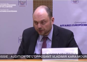 Це не ми? Росопозиціонер Кара-Мурза у французькому парламенті заявив, що українців вбивають не росіяни, яким це “психологічно важко”