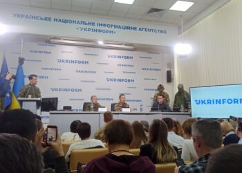 Китайських полонених вивели на пресконференцію. Що вони розповіли