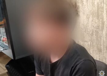 Хуліганство чи підлість? Школяр у  Миколаєві “замінував” школу, а  підставив матір однокласника (ВІДЕО)