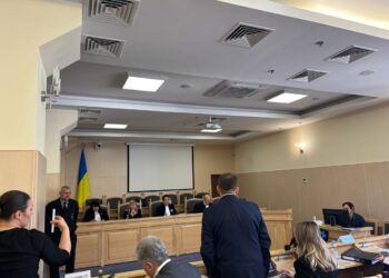 Верховний суд відхилив клопотання Порошенко щодо призупинення санкцій