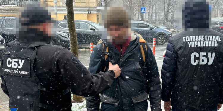 Звукорежисер відомої радіостанції виявився російським шпигуном – хотів “родине служить” (ФОТО, ВІДЕО)