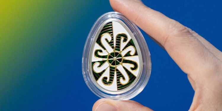 НБУ випустив пам’ятну монету до Великодня у формі писанки