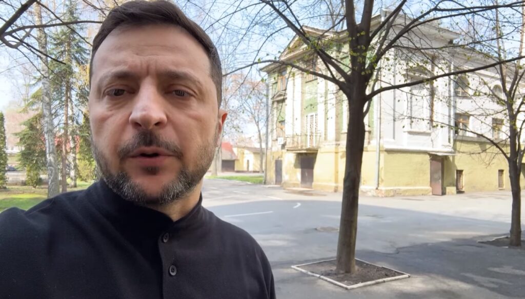 «Дійсно важливо робити все, щоб зберігалися зв’язки ветеранів з їхніми підрозділами, з побратимами, загалом із Силами оборони» - Зеленський (ВІДЕО) 1