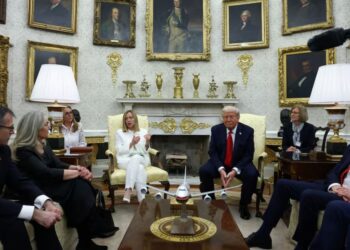 Кажуть, вам щастя привалило? Мелоні похвалилася, що Трамп погодився відвідати Європу