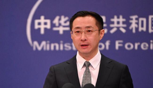 Китай відкинув звинувачення Зеленського у поставці зброї РФ