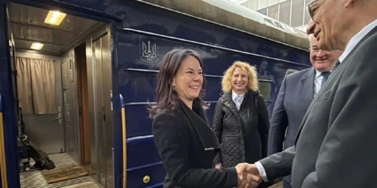 Німеччина виділить Україні ще 130 млн.євро – Анналена Бербок у Києві