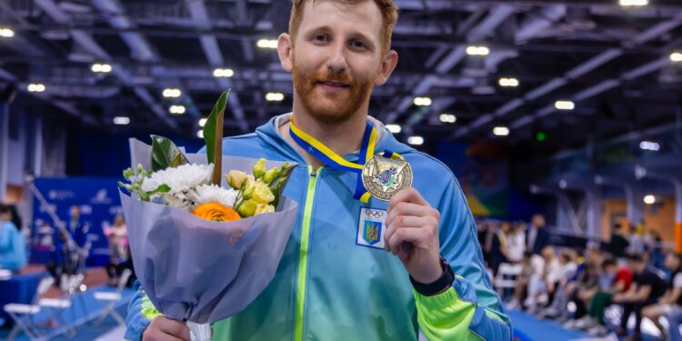 ЧУ 2025 з фехтування. Результати миколаївців: у Юрія Цапа – «золото», у В’ячеслава Дзюби – «срібло», у Єлізара Дирди – «бронза» (ФОТО)