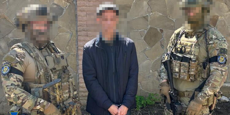 У Миколаєві СБУ затримала ще одного інформатора, який коригував удари росіян по місту, – п’ятого з групи російських агентів