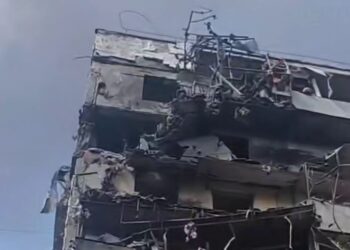 Окупанти вдарили КАБами по Запоріжжю – по житловій забудові, загинула жінка (ФОТО, ВІДЕО)