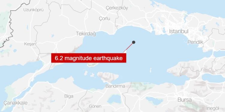 У Стамбулі землетрус 6, 2 бала